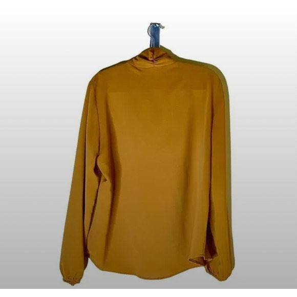 Retro Neck Bow Blouse - Picture 2 of 5